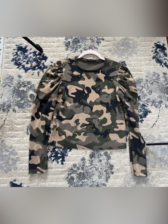 Zara Tops - Zara Olive Green Crewneck
